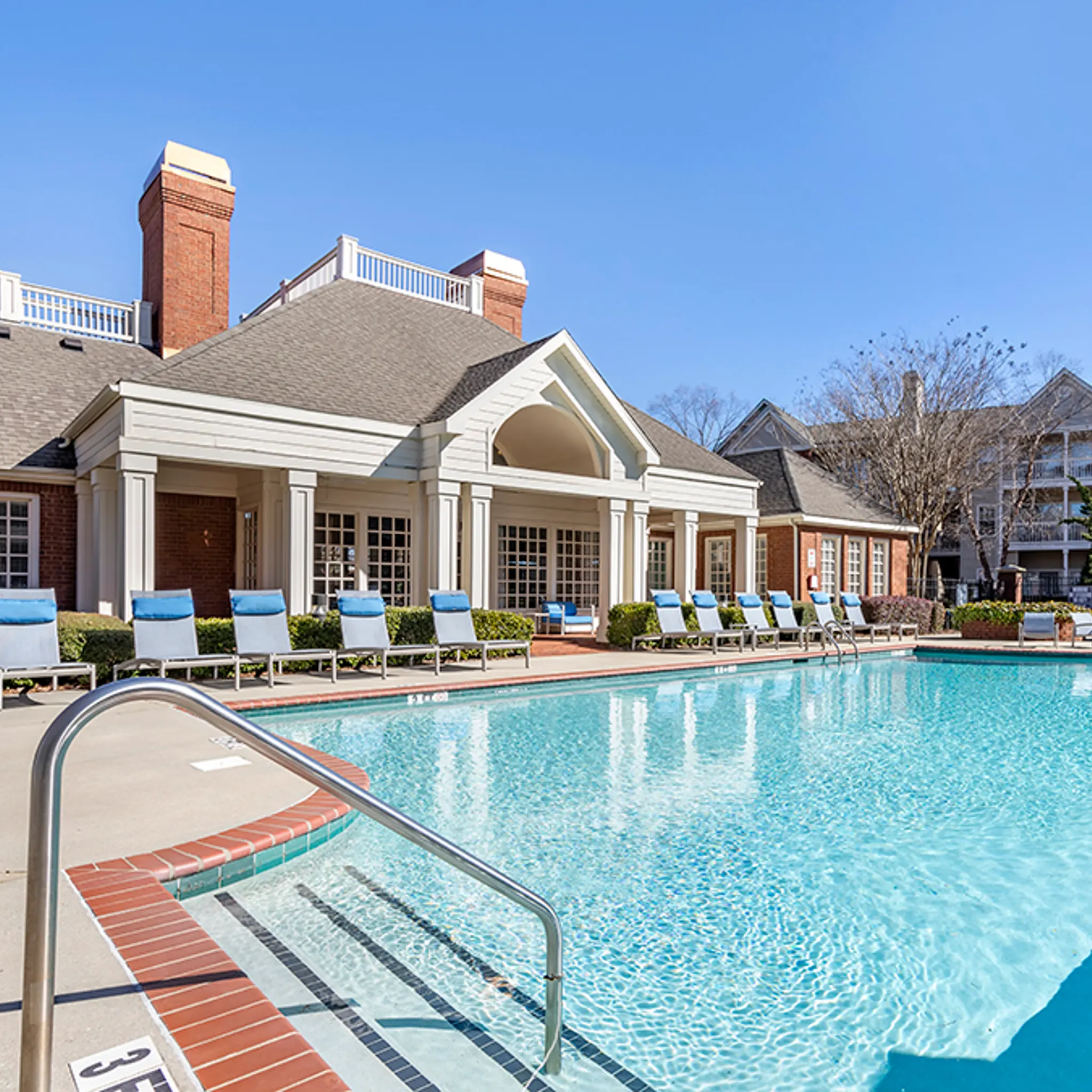 Spacious Apartments in Greenville Bell Roper Mountain